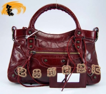 103208  ҙC(j)܇ Balenciagaμ M(jn)Ƥr(sh)Ů  Ƽtɫ