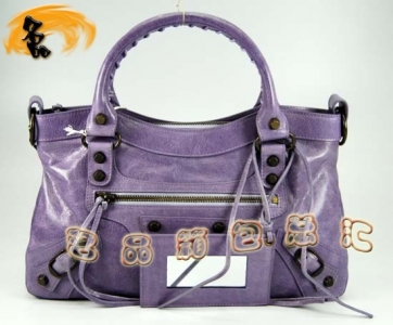 103208  ҙC(j)܇ Balenciagaμ M(jn)Ƥr(sh)Ů  \ɫ