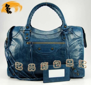 115748L  ҙC(j)܇ Balenciagaμ M(jn)Ƥr(sh)Ů  {(ln)ɫ
