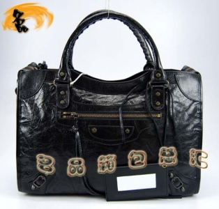 115748L  ҙC(j)܇  Balenciagaμ M(jn)Ƥr(sh)Ů ɫ