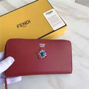 FENDI ҵ СţƤCRAYONS 2017¿ bpɫƤﻨL(zhng)X(qin) Ƽtɫ