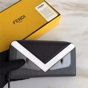 FENDI ҵ 2017¿ С֫F۾ ƤeL(zhng)X(qin) ɫ
