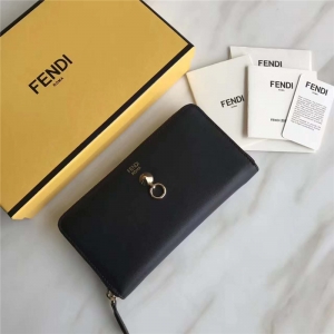 Fendi ҵ 0212 2017O(sh)ӋСţƤLA ٭h(hun) ɫ