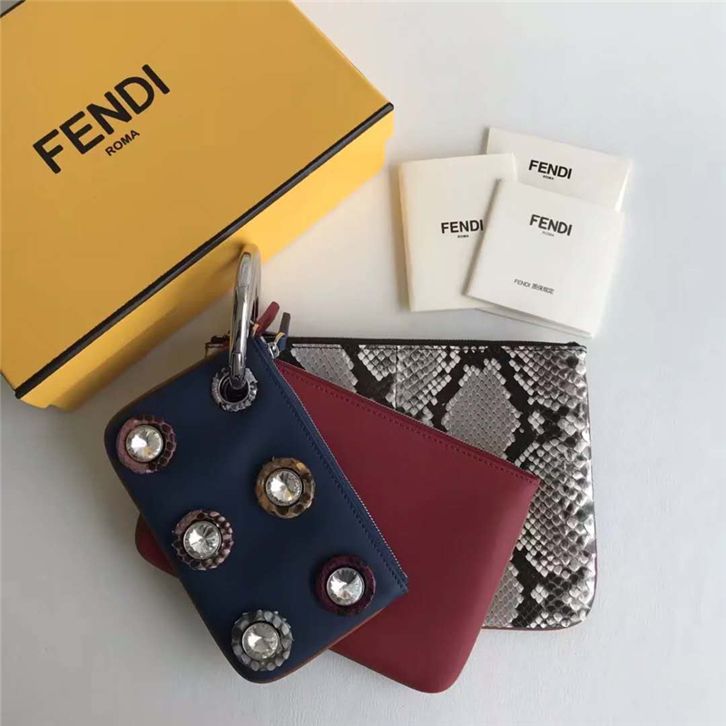 001 FENDIҵ F IS FEND h(hun) Aˮ ð {(ln)t