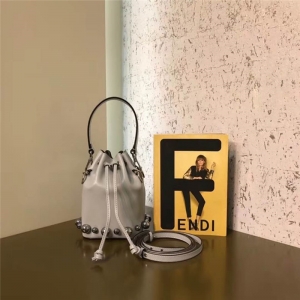 010 FENDIŮ ҵˮͰ  MON TRESOR  СţƤ {(ln)ɫ