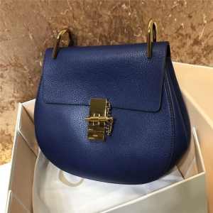 Chloe  ChloeСi СţƤ֦y ԭ ChloeŮ {(ln)ɫ