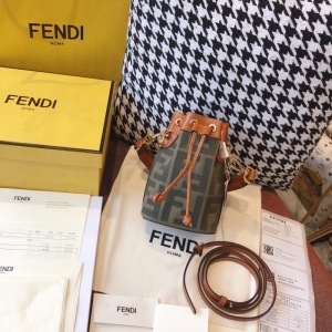 8BS010 Fendi Mon TresorС̖(ho)ˮͰִ FendiŮ ҵˮͰ ɫ