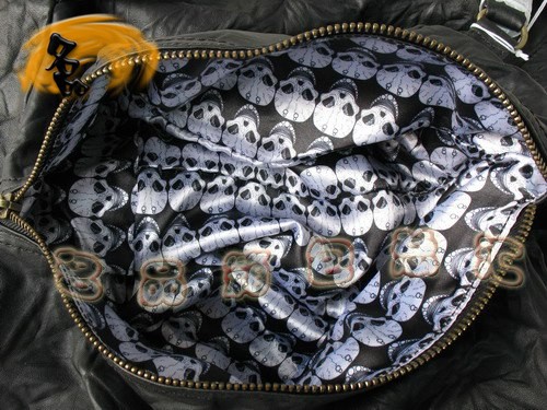 8008 R˹¿ ɫȫƤr(sh)Ůʿμ THOMAS WYLDE