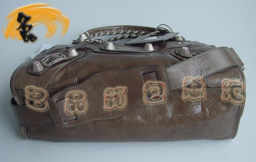 084332A BALENCIAGA(jng)r(sh)Ůʿб ҙC(j)܇ ¿ţƤ