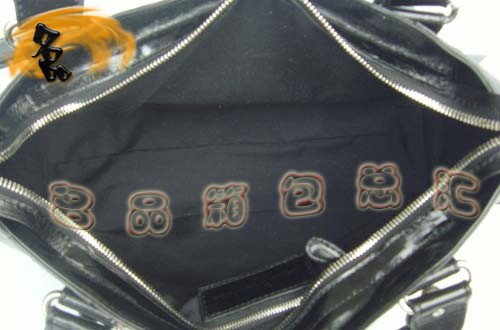 084332A Ʒ|(zh) BALENCIAGA¿r(sh)Ůʿ C(j)܇ б