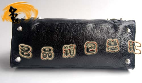 084324A һһƷ|(zh) ¿Ƥy BalenciagaC(j)܇ ɫ
