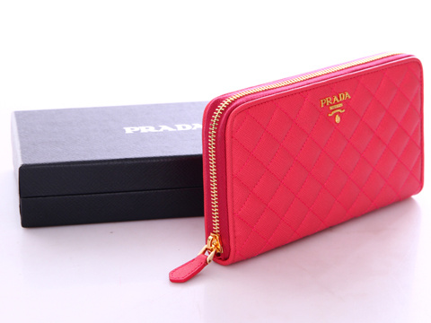 1M0506 Prada¿ X(qin) Prada܇(ch)(xin)X(qin) _(d)L(zhng)X(qin)A õtɫ
