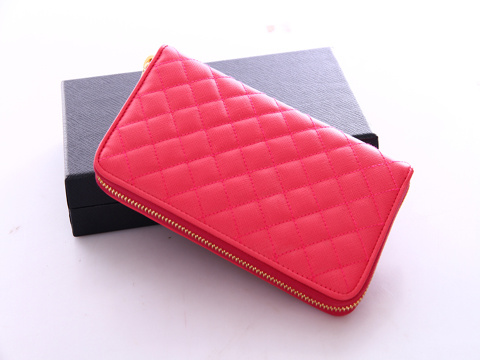 1M0506 Prada¿ X(qin) Prada܇(ch)(xin)X(qin) _(d)L(zhng)X(qin)A õtɫ
