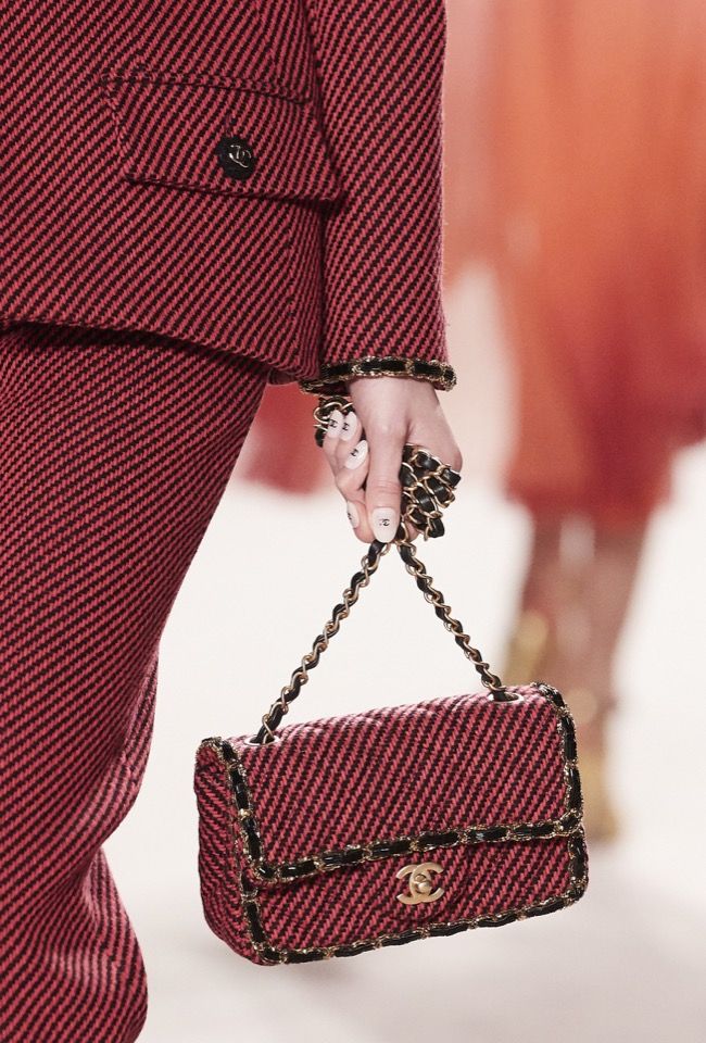 Chanel ƼtɫTweed ϾYClassic Flap ϵִۃr