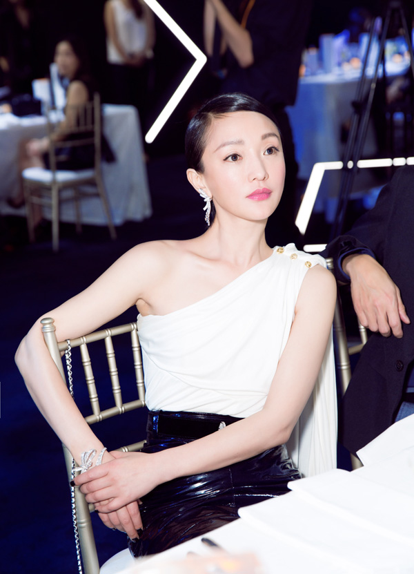Ѹ^΃Signature de Chanelչ[